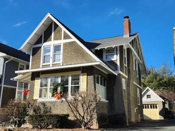7 McDonald Road, Albany, NY 12209