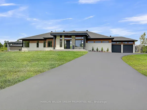 1070 Green Jacket Cres, Ottawa, ON K4P 0G6