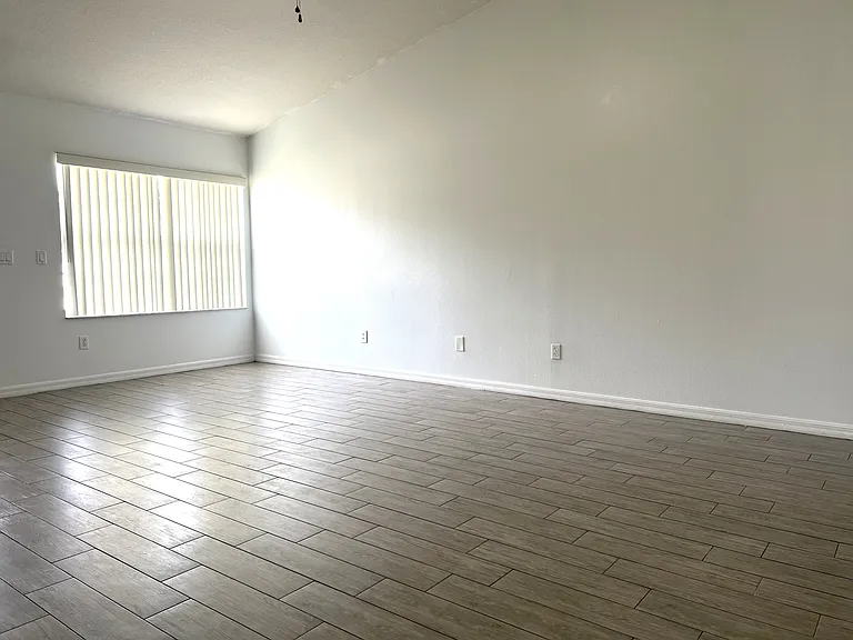16 Pine Hurst Ln #B1 — Photo 5