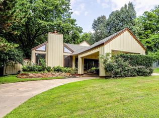 5449 E 66th St, Tulsa, OK 74136