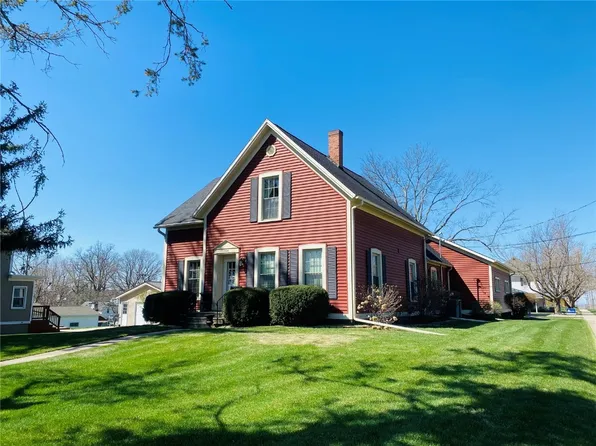 1814 9th Ave, Belle Plaine, IA 52208