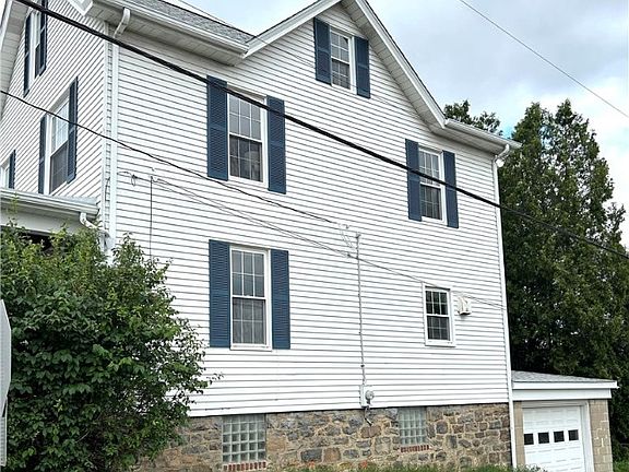 5th image of 1502 Elm St