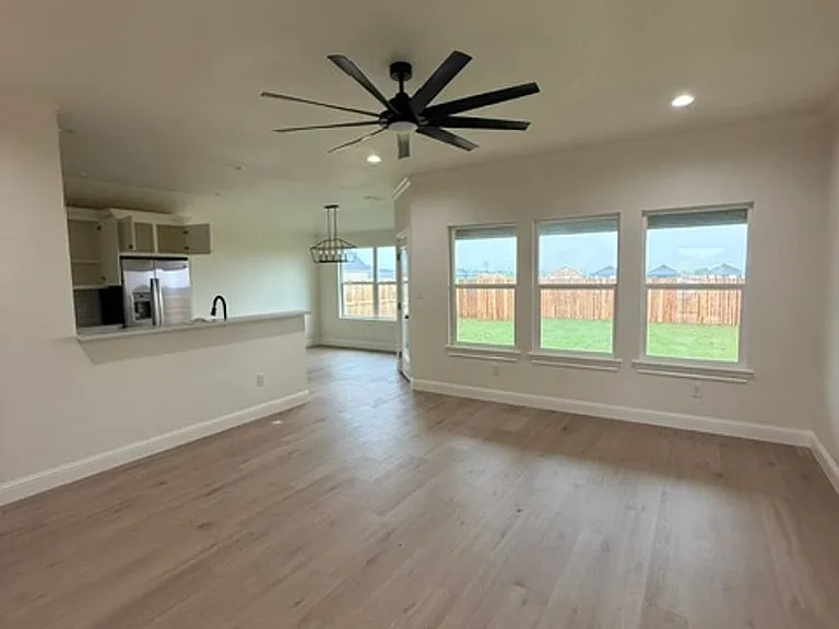 7650 Hudson Way — Photo 3