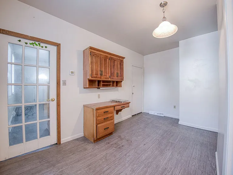 126 Railroad St #128 — Photo 23