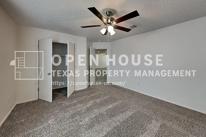 7900 Canoe Ridge Ln — Photo 14