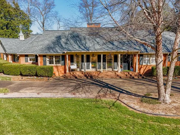1900 Rena Ln, Dalton, GA 30720