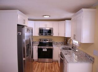 55 Mayflower Ln, Wareham, MA 02571