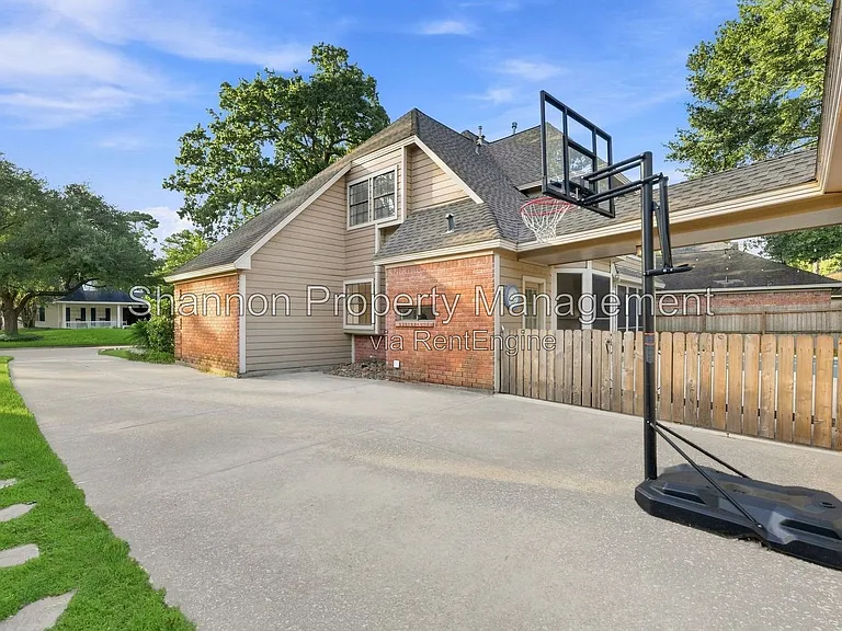 5626 Spring Lodge Dr — Photo 35
