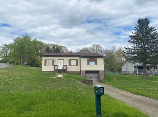 101 Dolomite Dr, Monroeville, PA 15146