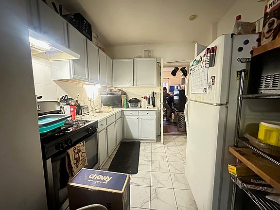 3rd image of 53 Maspeth Ave #1