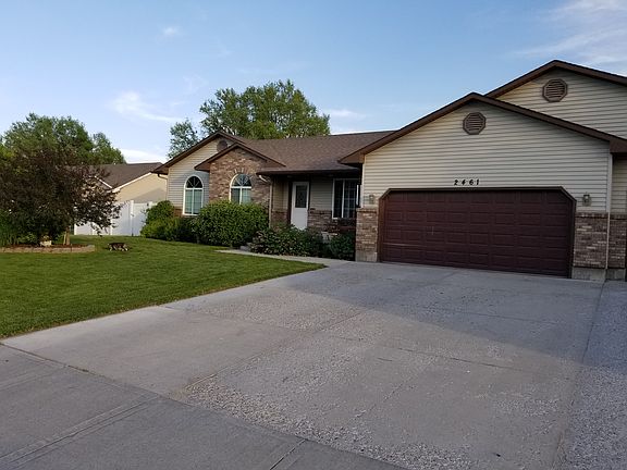2nd image of 2461 Harold Dr