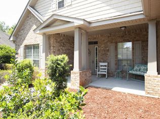 206 Mango Ln, Freeport, FL 32439