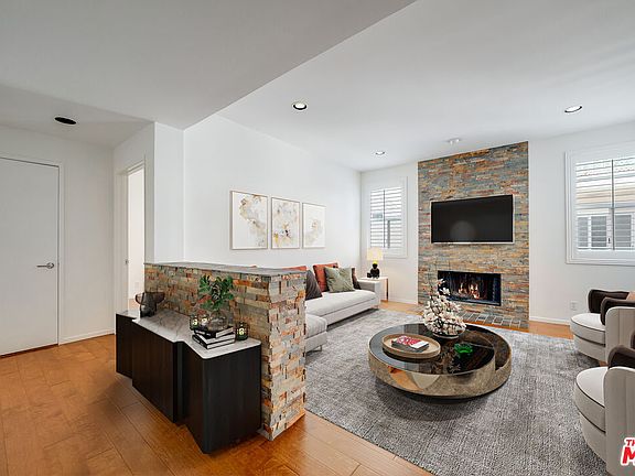 4th image of 4236 Longridge Ave Unit 203
