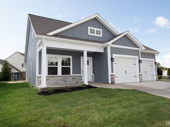 2nd image of 3417 Monument Dr