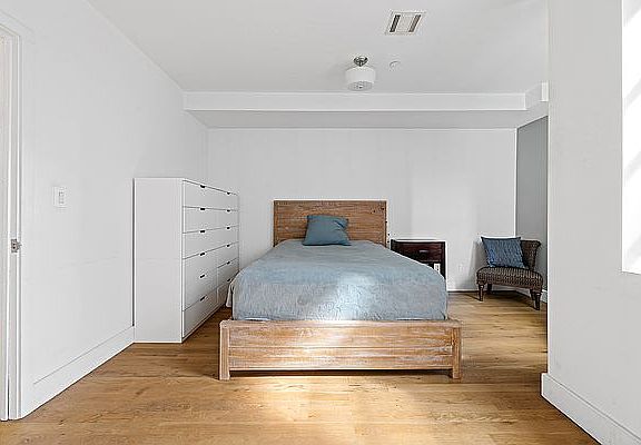 5th image of 610 Union Ave #1A