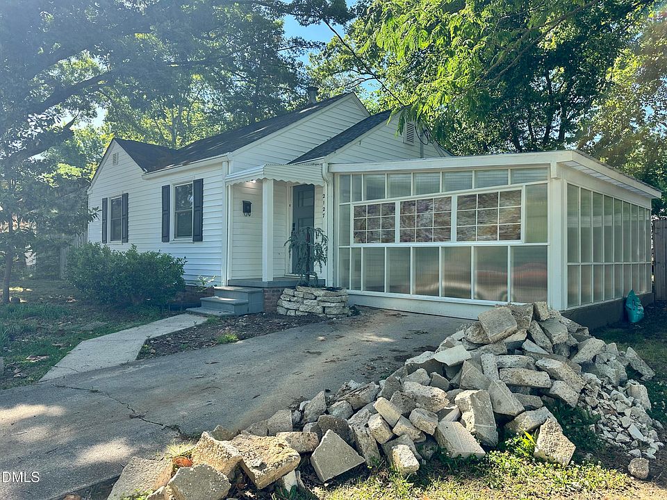 1st image of 2127 Milburnie Rd
