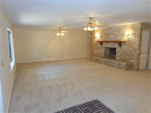 2nd image of 2415 Crane Ct