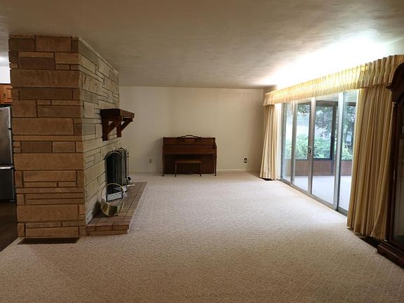 3rd image of 27868 Burmax Park