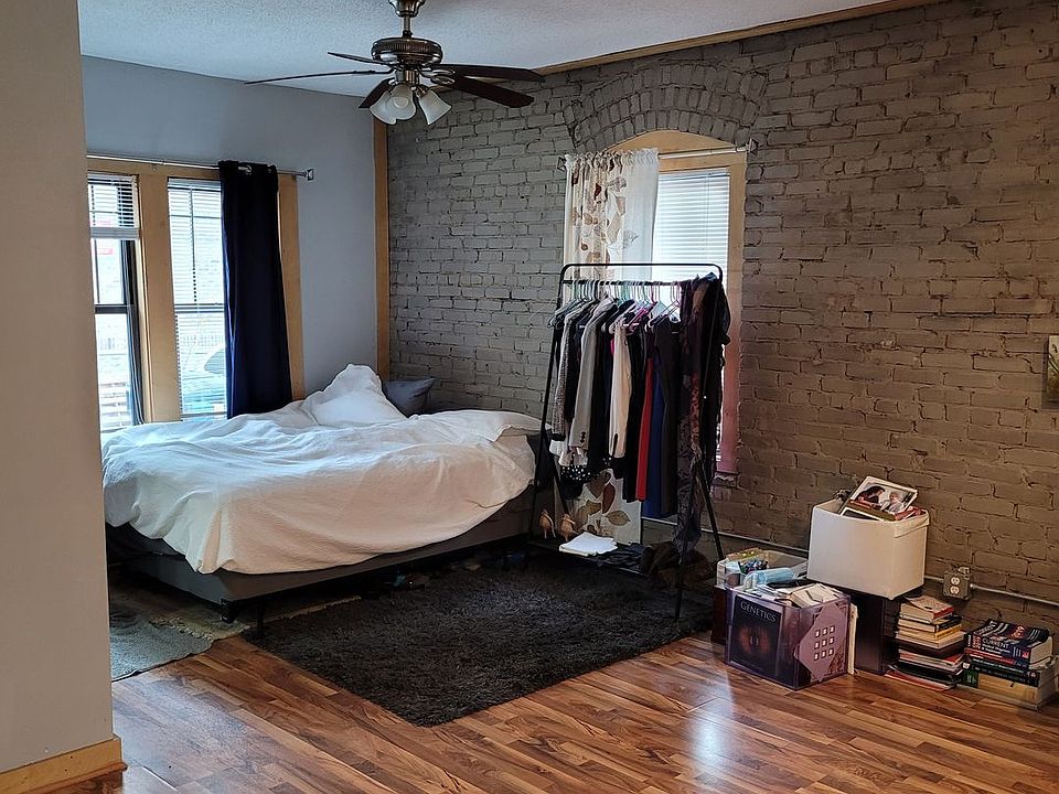 1st image of 615 E 16th St #307
