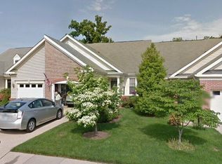 6906 Walnut Hill Dr, Gainesville, VA 20155