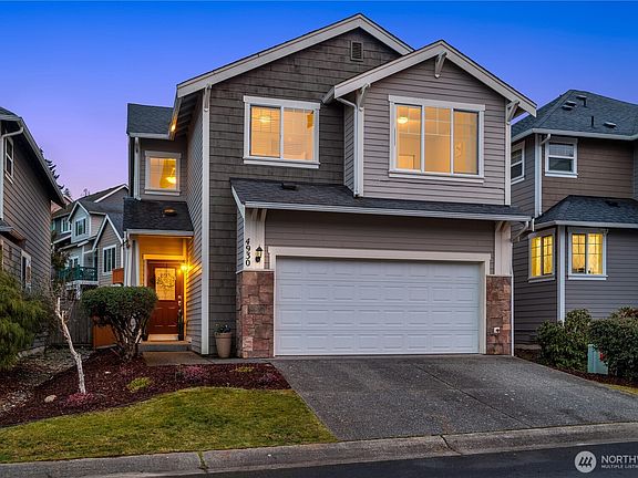 2nd image of 4930 Diana Court SE