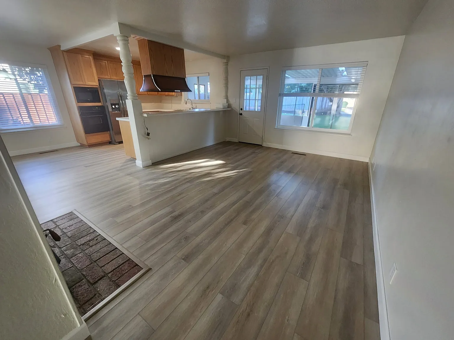 4 bed, 1792 sqft, $4,295 — Photo 4