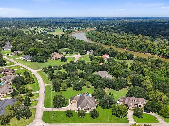 4th image of 32522 Westminster Drive