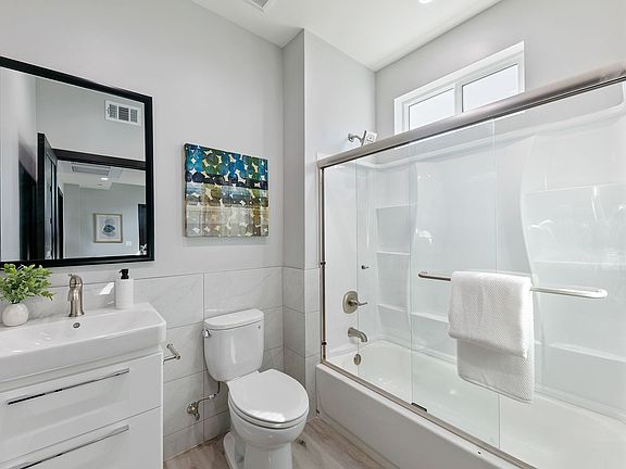 5th image of 13615 N Fellows Ave #13621