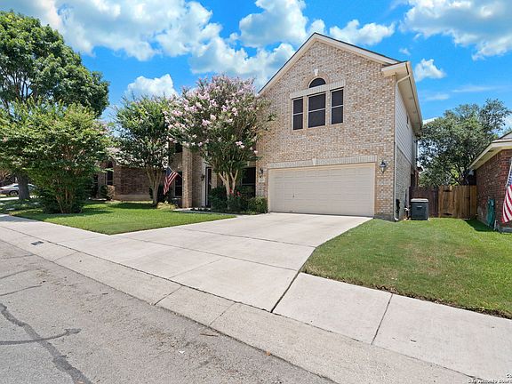 2nd image of 714 TREATY OAK