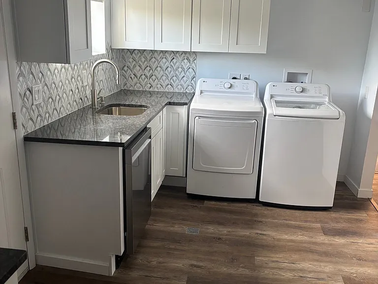 1285 N 900 E — Photo 5