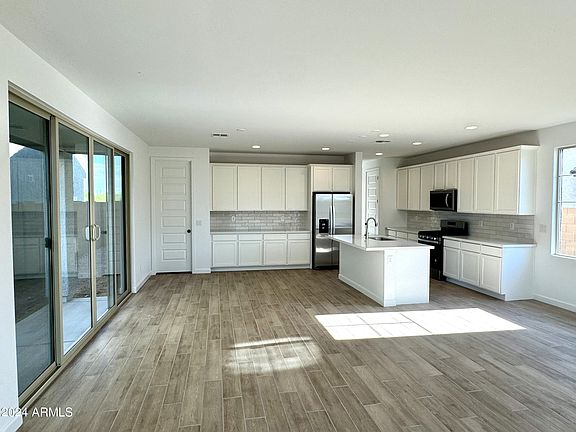 5th image of 2211 W PASO Trail