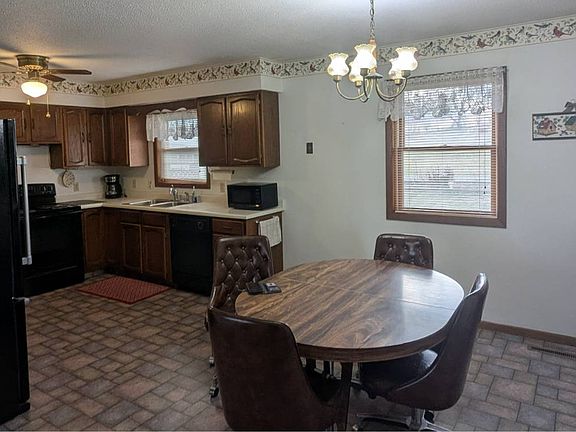 4th image of 11 Ohm Dr