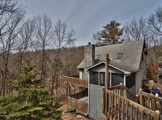 1886 Stafford Dr, Bushkill, PA 18324