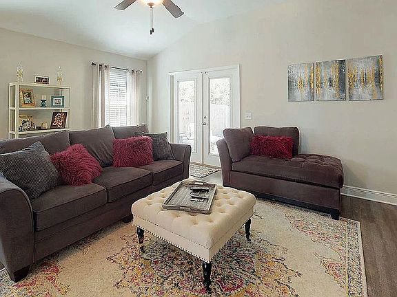 5th image of 5045 Carley Ct