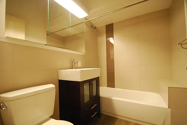 Rented by Bohemia Realty Group | media 37