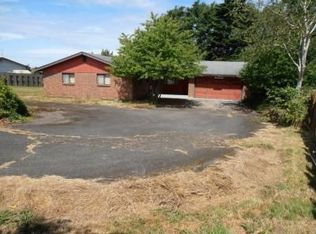 2354 Williams Rd, Oak Harbor, WA 98277