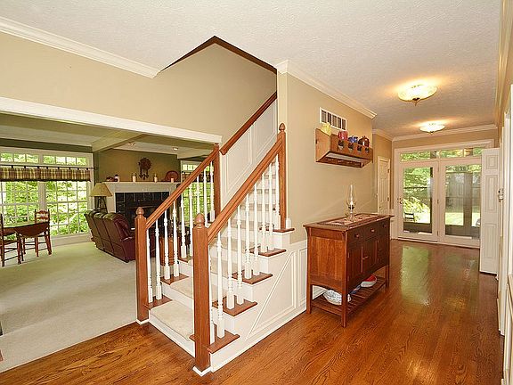 3rd image of 6148 Catalpa Dr