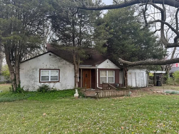 1008 Frisco Street, Monett, MO 65708