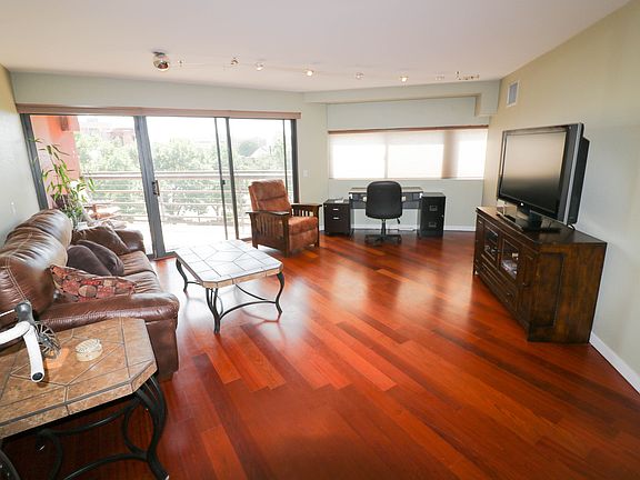 4th image of 100 Park Ave W APT 305