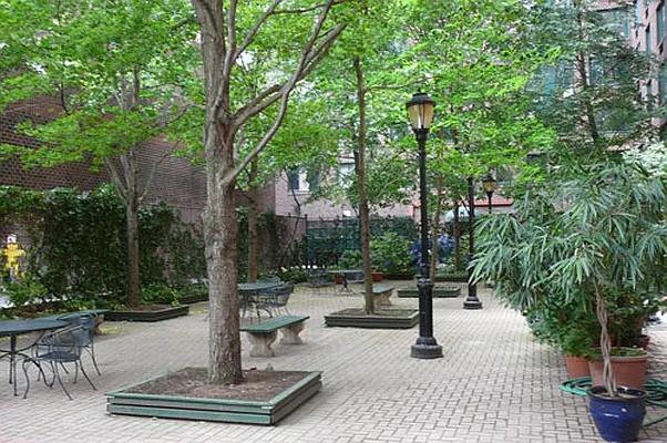 Rented by Jane Pollard Brokerage | media 33