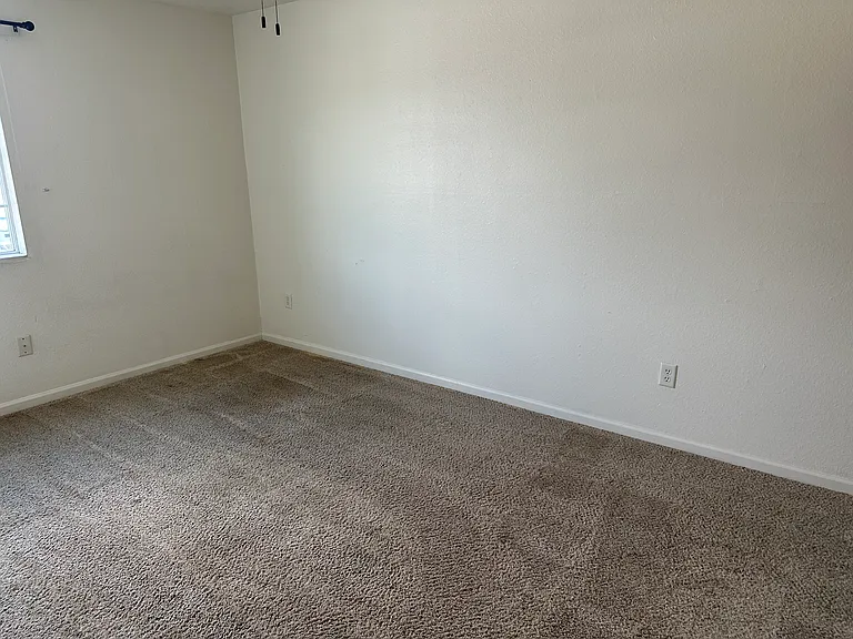 1314 W Pasewalk Ave #15 — Photo 12
