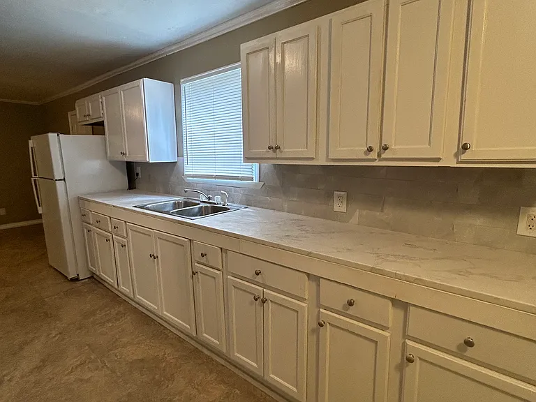 103 Fair Ct — Photo 8