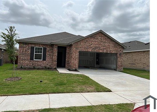 5th image of 748 Yorkshire Dr