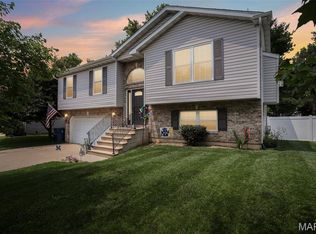 1460 Manchester Dr, O Fallon, IL 62269