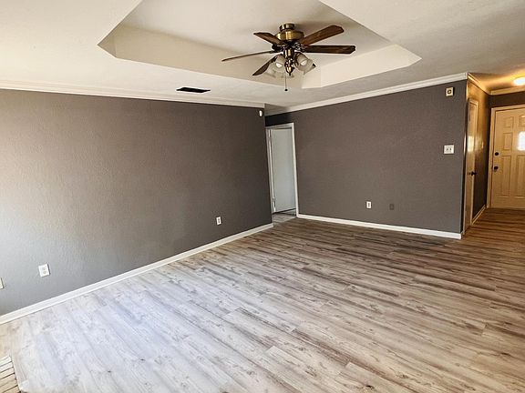 5th image of 101 Chestnut Dr