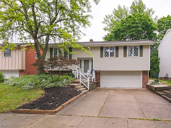 3rd image of 5715 Andover Blvd