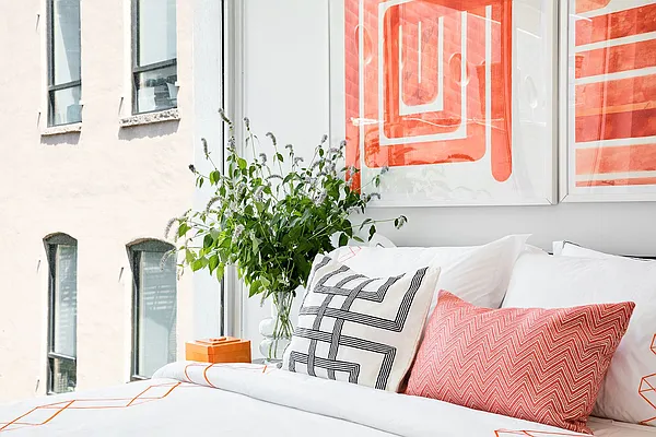 Rented by Compass | media 52