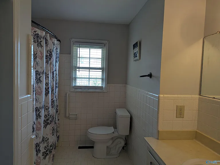 107 Strong Ct SE — Photo 17