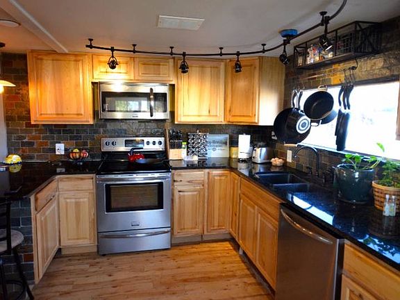 2nd image of 1325 Sanford Ave