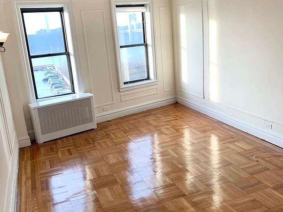 3rd image of 128 Fort Washington Ave APT 10D